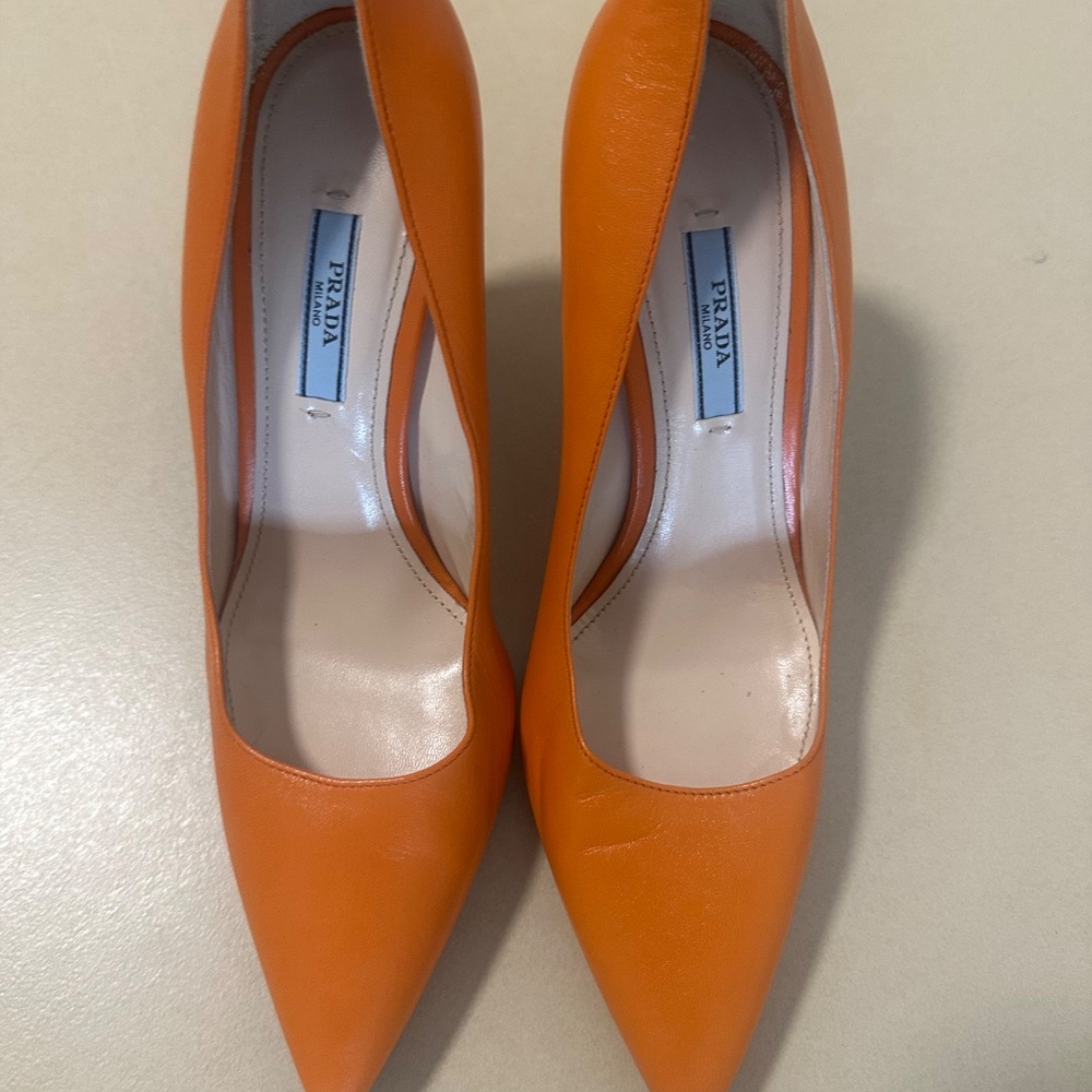 Prada  heels - Picture 2 of 4